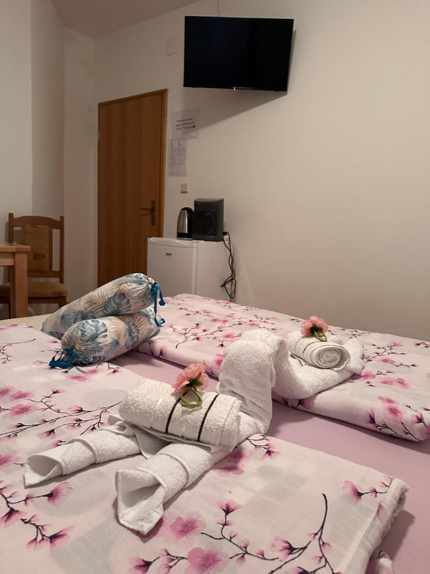 Guest House Štefanija Poljanak Extérieur photo