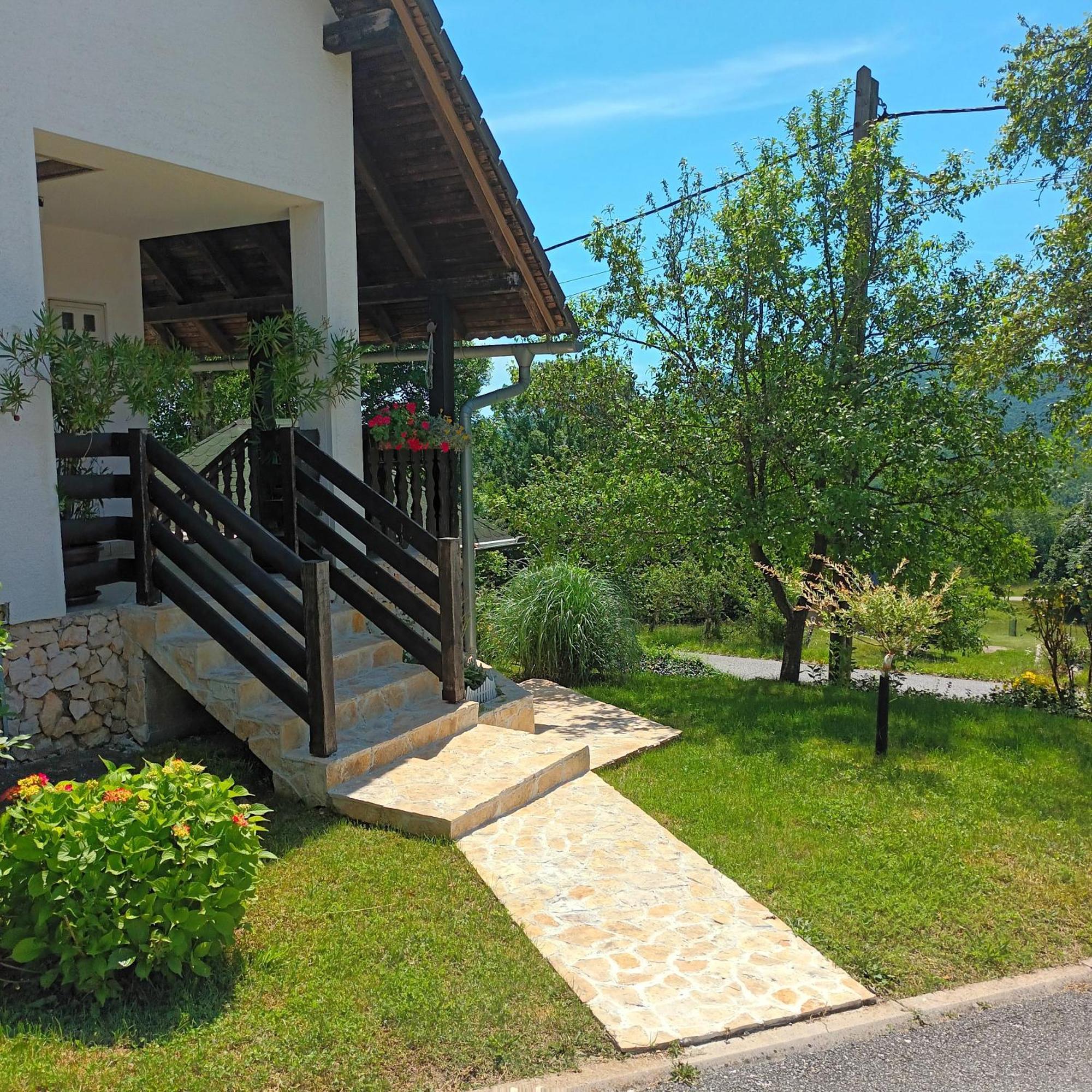 Guest House Štefanija Poljanak Extérieur photo